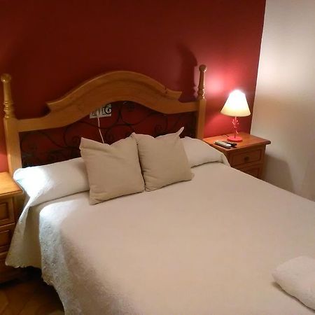 Casa Rural La Esmeralda ナバレドンダ・デ・グレドス エクステリア 写真